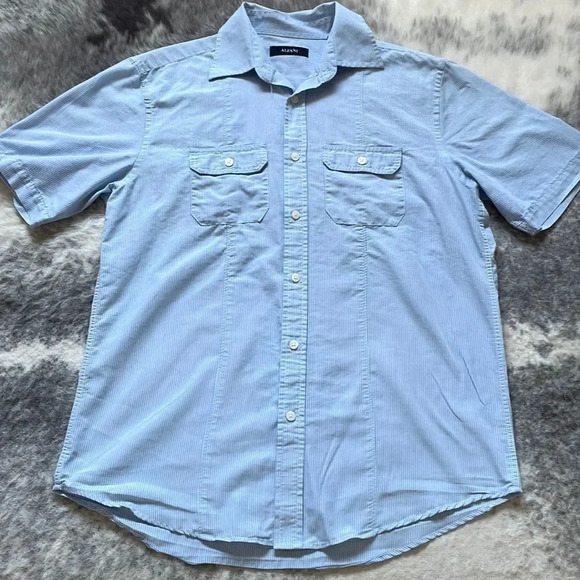 🔥4/$20 Striped Button  Down Tee - Picture 1 of 10